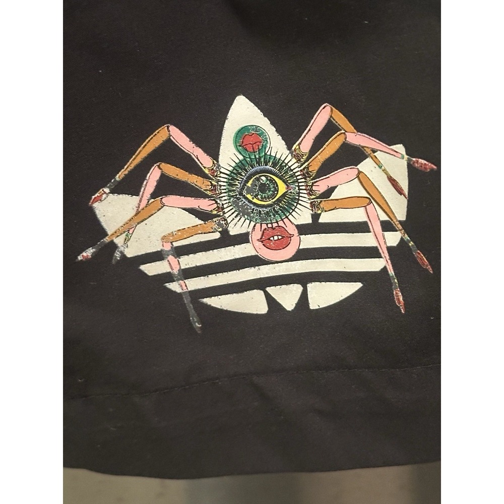 Adidas Limited Edition Short-Rare Embroidered Eye Patch Artist Collab (Tomaami) - Picture 5 of 16